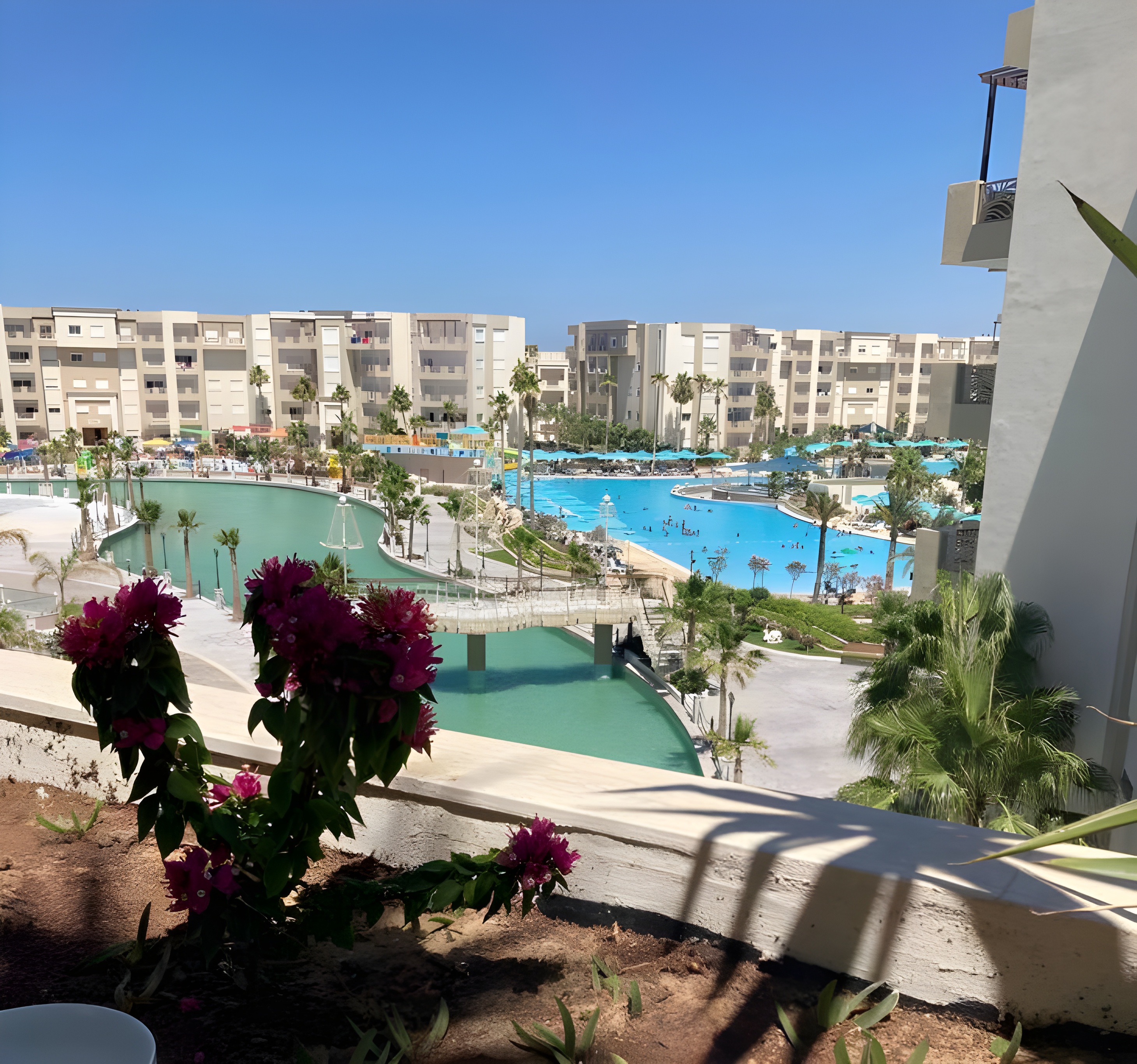 2 Bedrooms apartment swimming pool