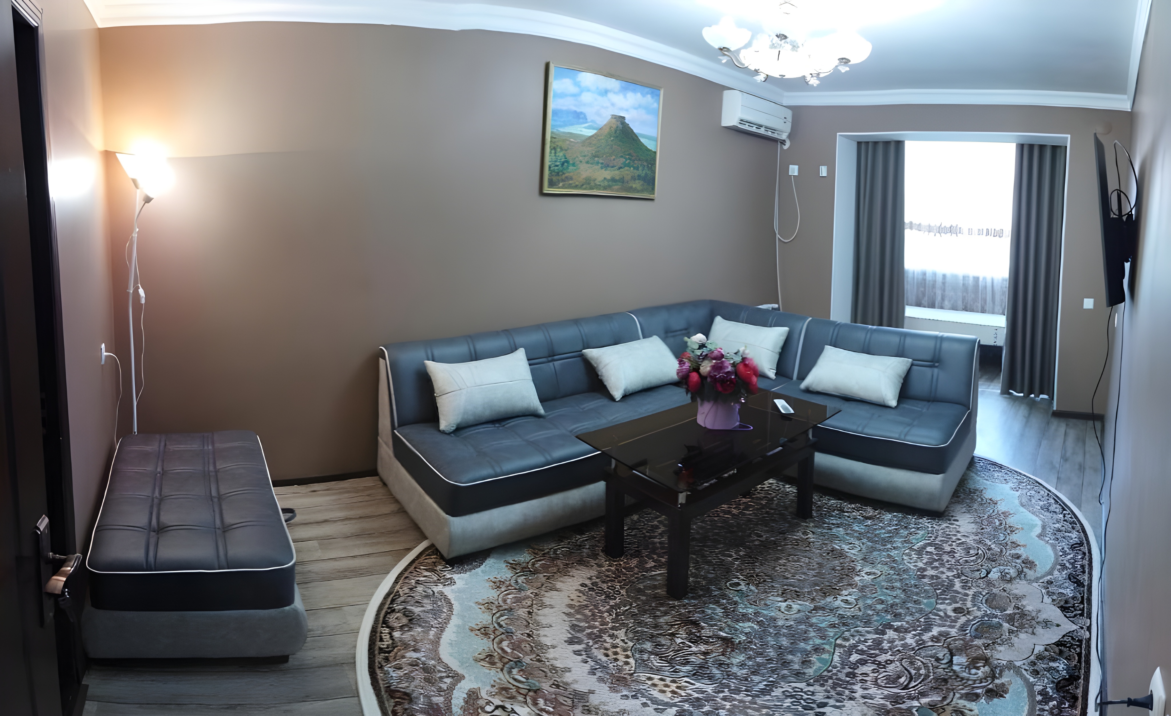 Apartment near Farkhadskiy bazar