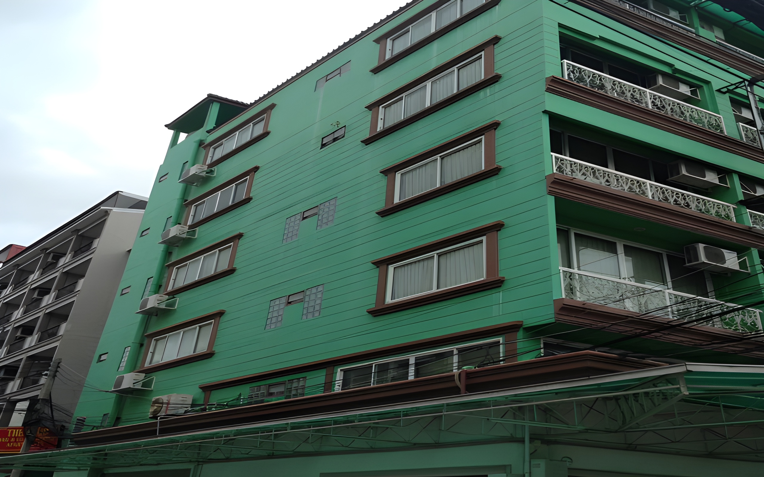 Green Hotel