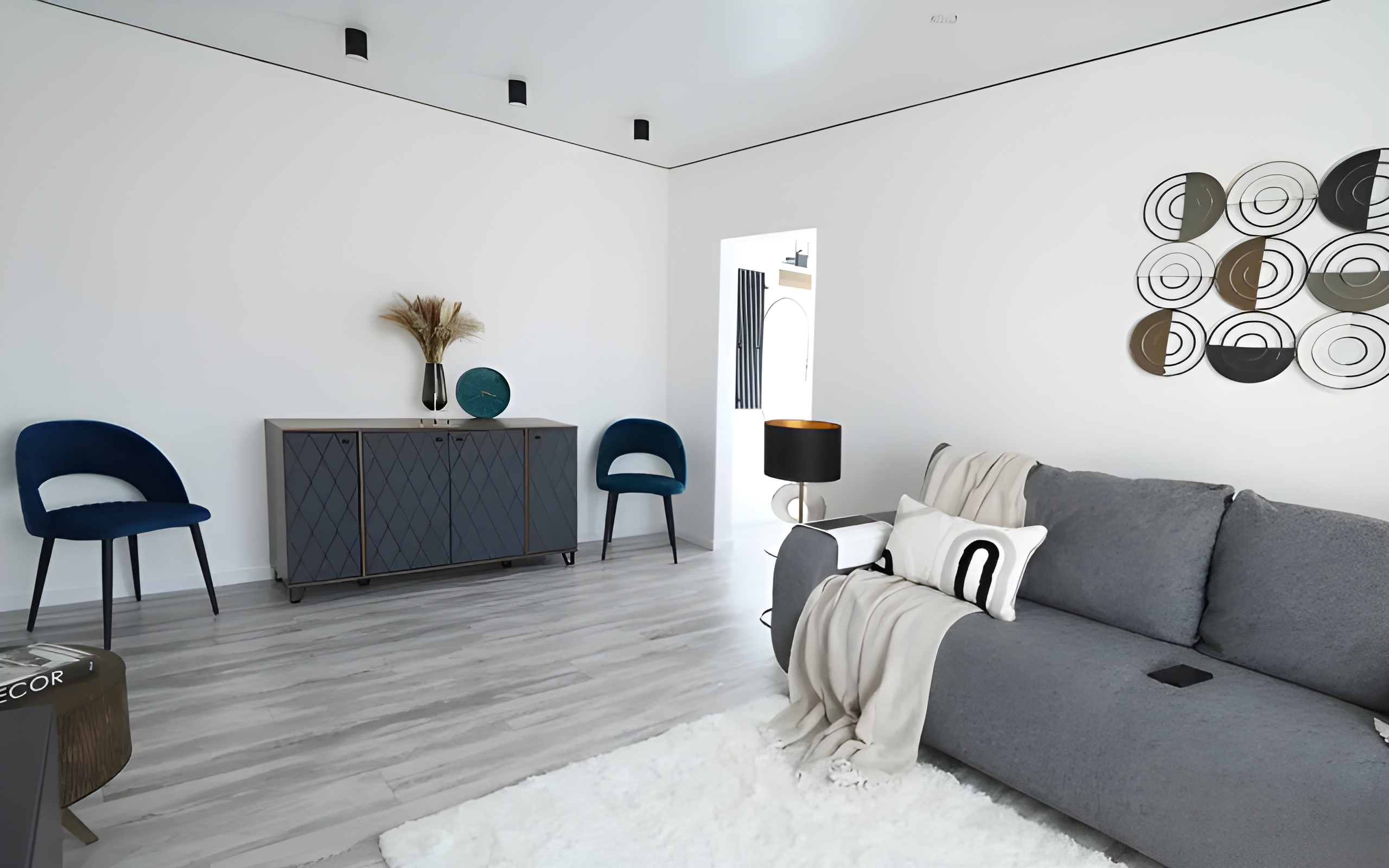Kvartira s dizajnerskim remontom Rent House v centre